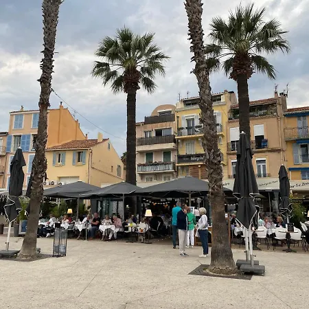 : Tres Bel Avec Grande Terrasse Et Vue Exceptionnelle Sur 아파트 방돌