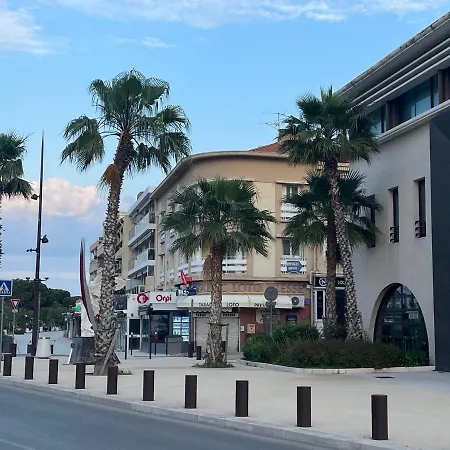 : Tres Bel Avec Grande Terrasse Et Vue Exceptionnelle Sur