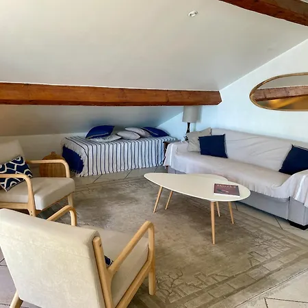 : Tres Bel Avec Grande Terrasse Et Vue Exceptionnelle Sur דירה בנדול