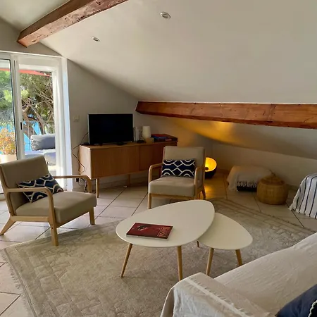 : Tres Bel Avec Grande Terrasse Et Vue Exceptionnelle Sur 아파트 *